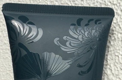 Amazing flower printing in tube packaging for cosmetic