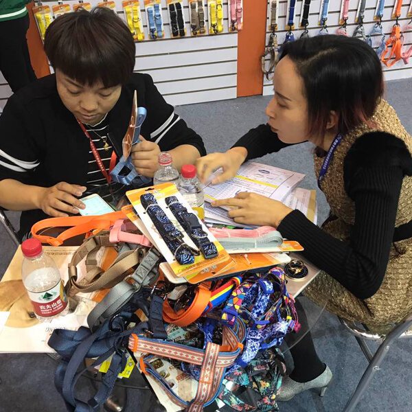 custom dog collars leads factory